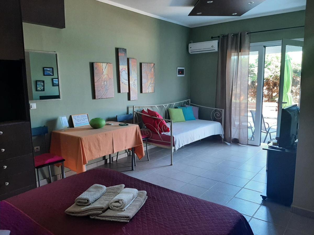 Petani Beachside Apartment Vovikes