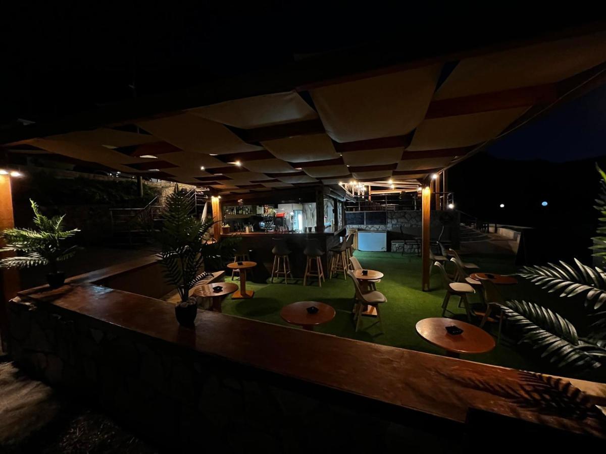 Petani Beachside Vovikes