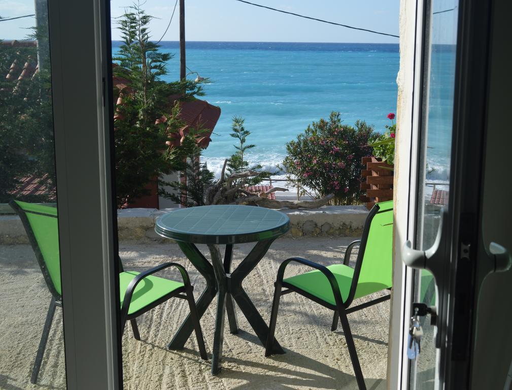 Petani Beachside Vovikes
